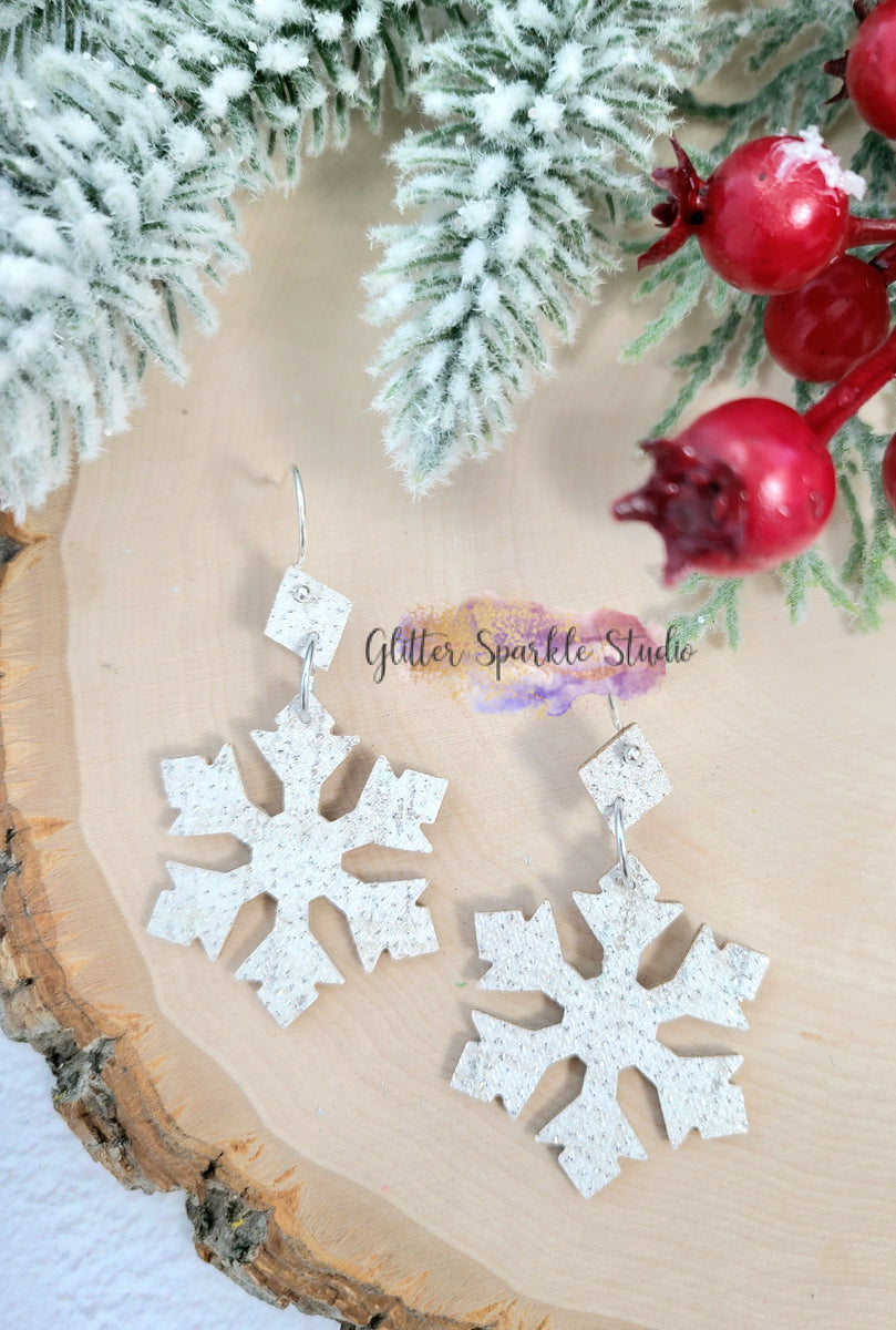 Pair of Pettite Embossed Fluffy Snowflakes Earrings Steel Rule Die –  Glitter Sparkle Studio