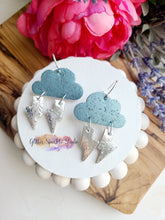 Load image into Gallery viewer, Pair of Mirrored Thunder Cloud with lightning bolts Dangle Earring Steel Rule Die