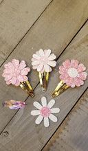 Load image into Gallery viewer, 8 Petal Daisy Floral, Snap Clip or Earring Jewelry Steel Rule Die