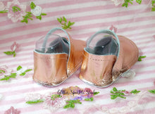 Load image into Gallery viewer, Sweet Little Slipper Crib Shoes Steel Rule Die