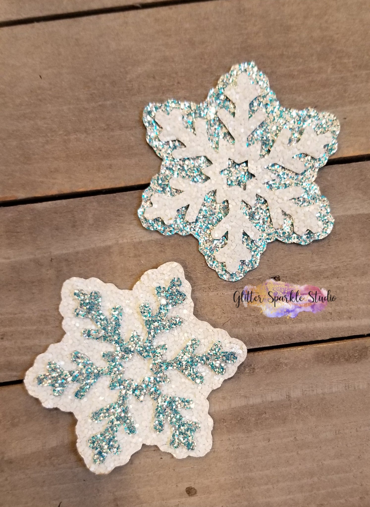 Pair of Pettite Embossed Fluffy Snowflakes Earrings Steel Rule Die –  Glitter Sparkle Studio