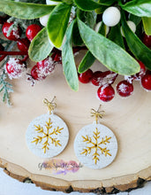 Load image into Gallery viewer, 1.8 inch Stitcher Fancy Snowflake Ball Ornament Earring or applique Steel Rule Die