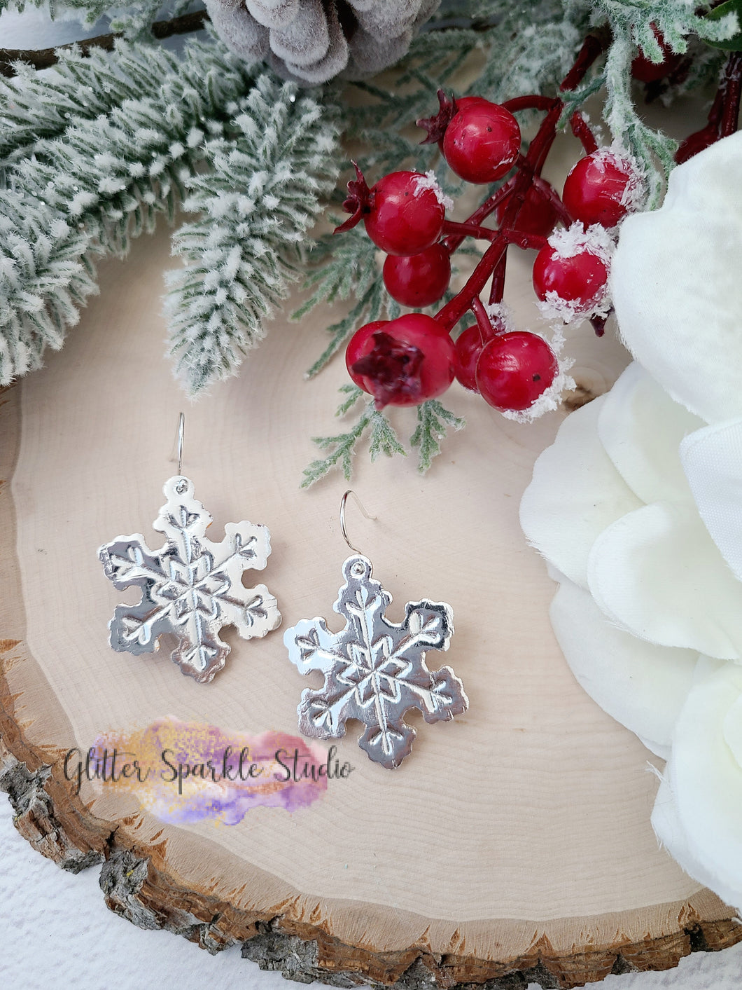 Pair of Pettite Embossed Fluffy Snowflakes Earrings Steel Rule Die –  Glitter Sparkle Studio